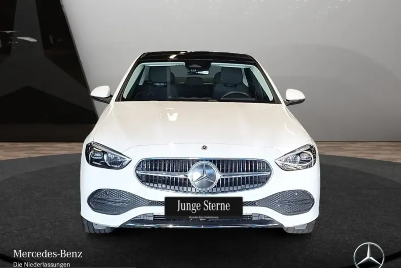 Mercedes-Benz C 300 (Clasa C) din 2025 cu 39.168 km - oferta MER245067 - foto 2