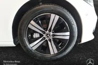 Mercedes-Benz C 300 (Clasa C) din 2025 cu 39.168 km - oferta MER245067 - foto 4