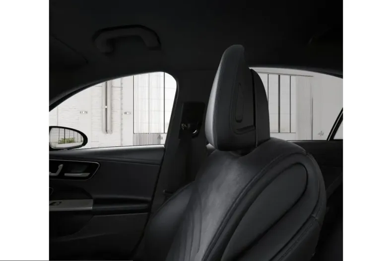 Mercedes-Benz C 300 (Clasa C) din 2022 cu 52.201 km - oferta MER245068 - foto 15