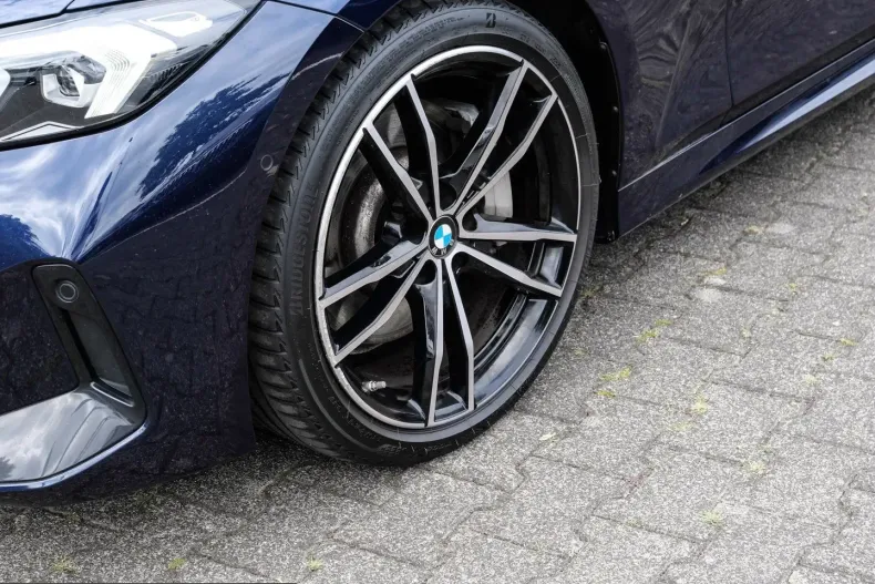 BMW 330 (Seria 3) din 2023 cu 46.618 km - oferta BMW245081 - foto 5