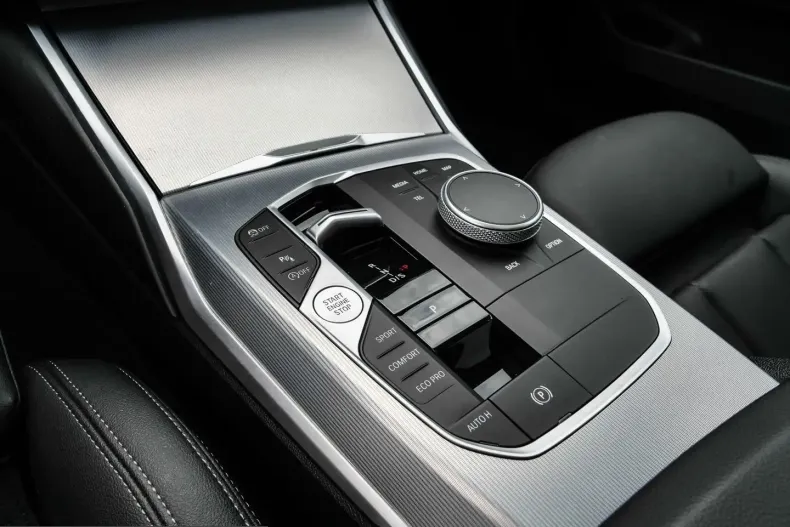 BMW 330 (Seria 3) din 2023 cu 46.618 km - oferta BMW245081 - foto 23