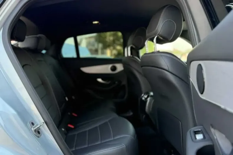 Mercedes-Benz GLC 220 (Clasa GLC) din 2023 cu 124.000 km - oferta MER245097 - foto 9