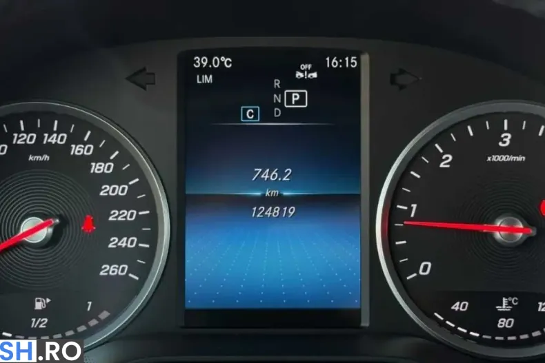 Mercedes-Benz GLC 220 (Clasa GLC) din 2023 cu 124.000 km - oferta MER245097 - foto 19