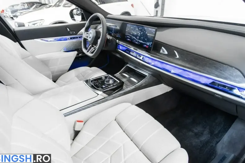 BMW M760 (Seria 7) din 2024 cu 12.700 km - oferta BMW245107 - foto 11