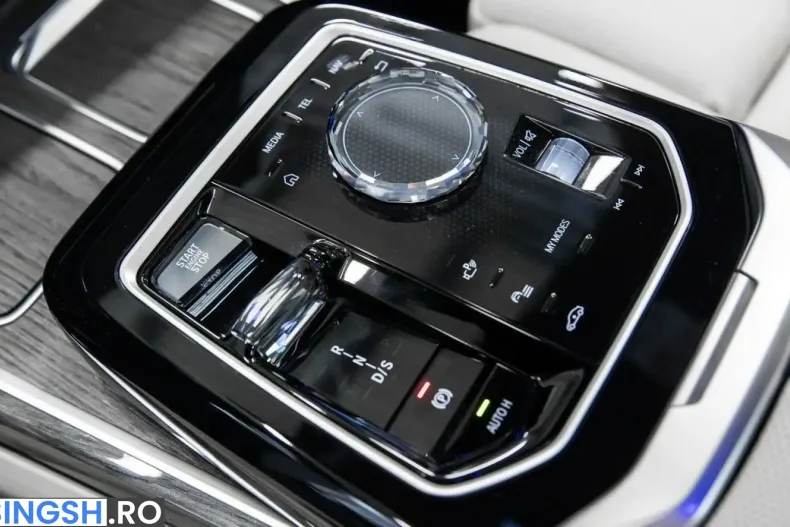 BMW M760 (Seria 7) din 2024 cu 12.700 km - oferta BMW245107 - foto 15
