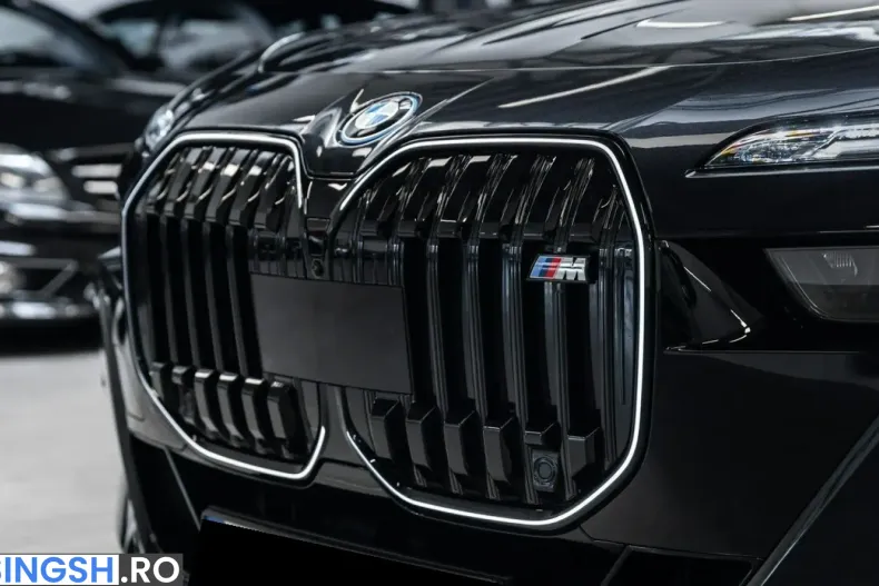BMW M760 (Seria 7) din 2024 cu 12.700 km - oferta BMW245107 - foto 16
