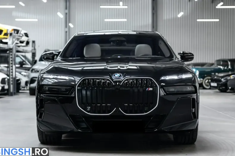 BMW M760 (Seria 7) din 2024 cu 12.700 km - oferta BMW245107 - foto 17