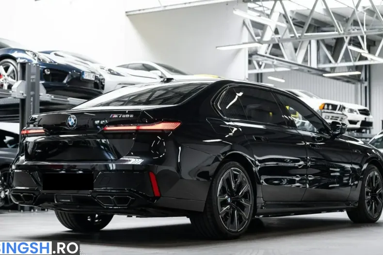 BMW M760 (Seria 7) din 2024 cu 12.700 km - oferta BMW245107 - foto 29