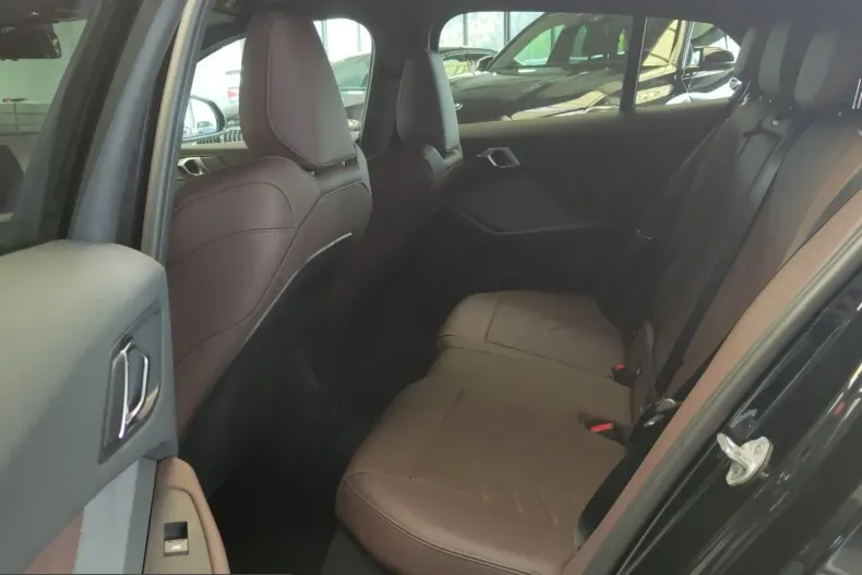 BMW 123 (Seria 1) din 2025 cu 17.037 km - oferta BMW245109 - foto 6