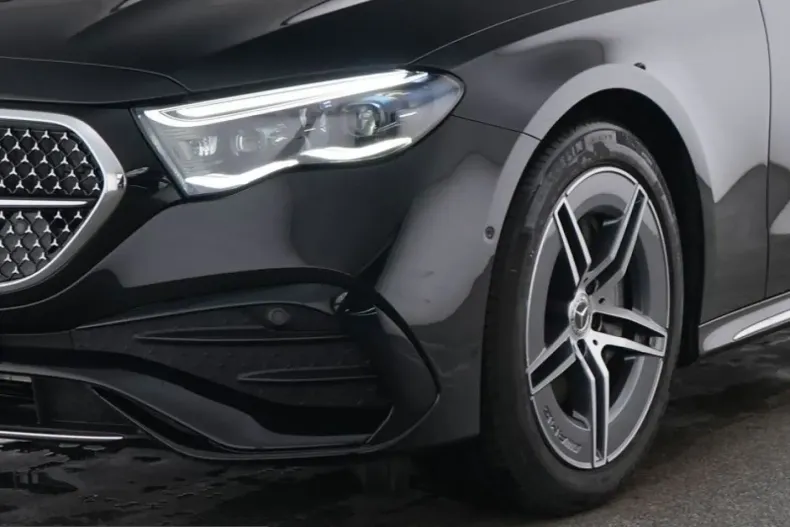 Mercedes-Benz E 220 (Clasa E) din 2025 cu 20.000 km - oferta MER245147 - foto 3