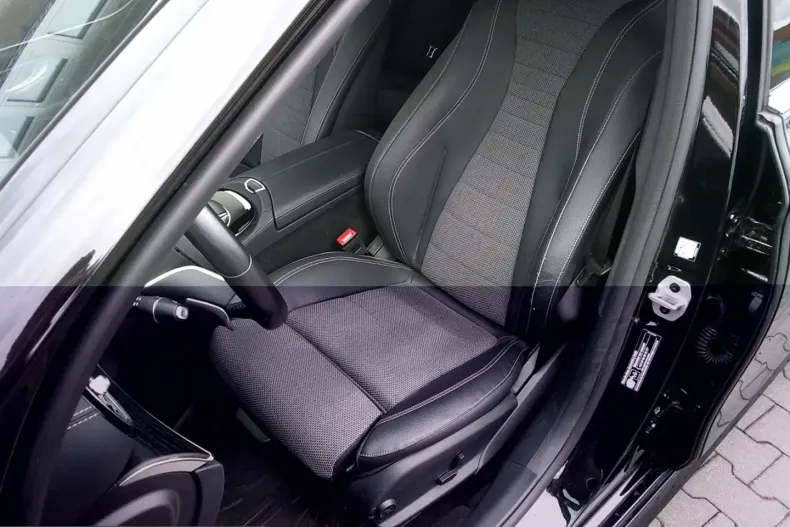 Mercedes-Benz E 300 (Clasa E) din 2021 cu 80.000 km - oferta MER245151 - foto 5
