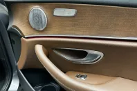 Mercedes-Benz E 300 (Clasa E) din 2021 cu 56.600 km - oferta MER245159 - foto 19