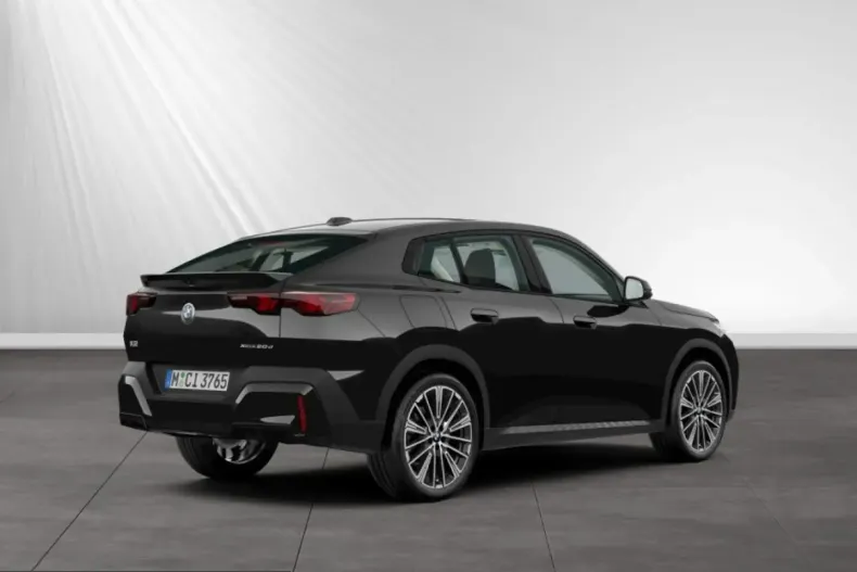 BMW X2 (Seria X) din 2025 cu 6.226 km - oferta BMW245165 - foto 2