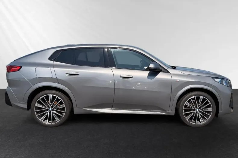 BMW X2 (Seria X) din 2024 cu 8.950 km - oferta BMW245168 - foto 2