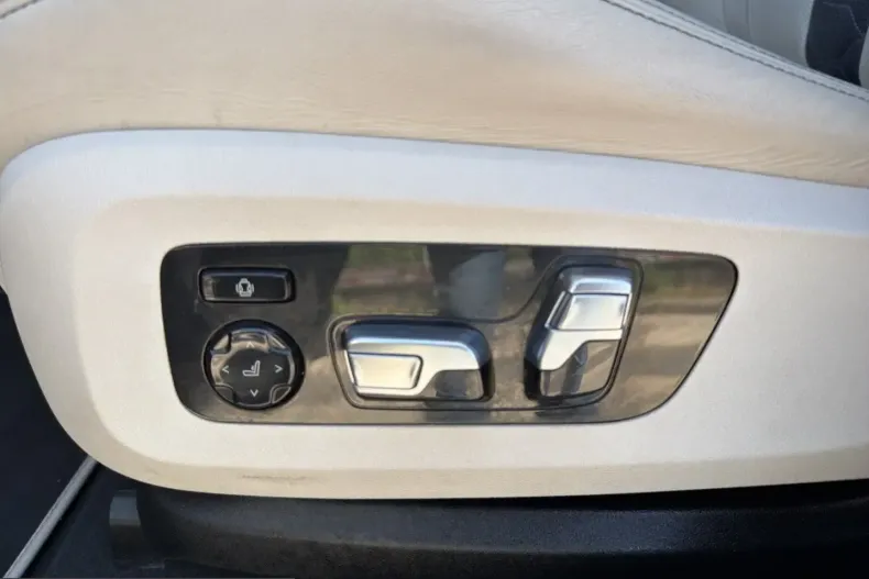 BMW X6 (Seria X) din 2022 cu 78.200 km - oferta BMW245170 - foto 24