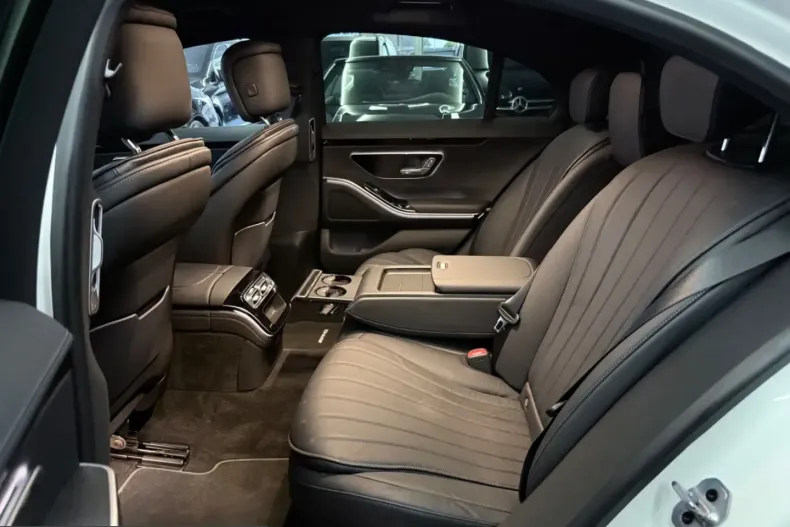 Mercedes-Benz S 350 (Clasa S) din 2023 cu 82.000 km - oferta MER245174 - foto 35