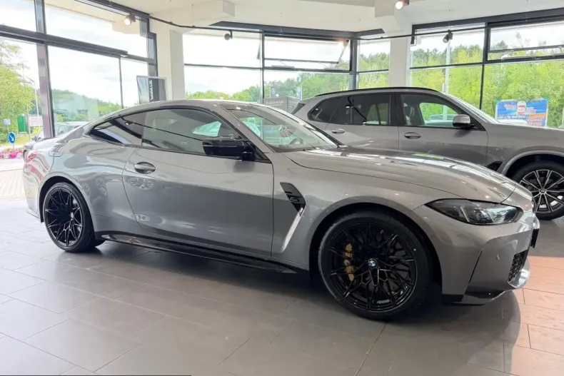 BMW M4 (Seria 4) din 2025 cu 17.453 km - oferta BMW245179 - foto 2