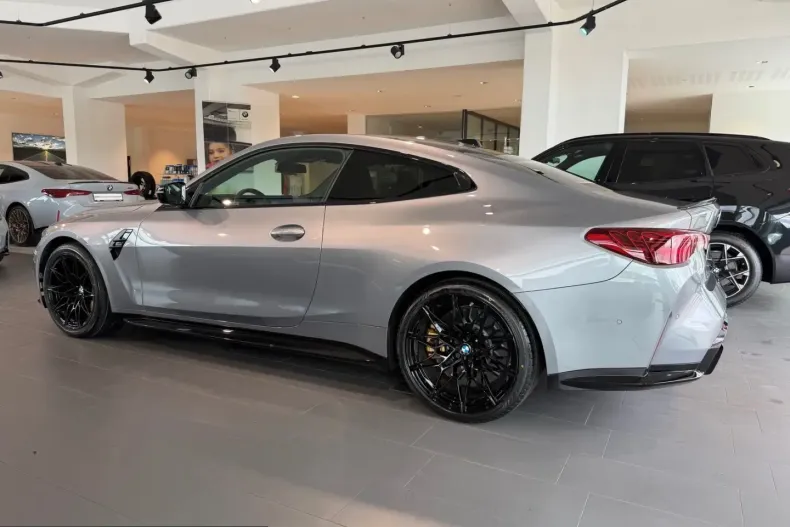 BMW M4 (Seria 4) din 2025 cu 17.453 km - oferta BMW245179 - foto 4