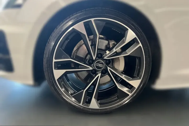 Audi A5 din 2023 cu 49.540 km - oferta AUD245185 - foto 2