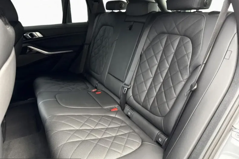 BMW X5 (Seria X) din 2025 cu 10.779 km - oferta BMW245198 - foto 12