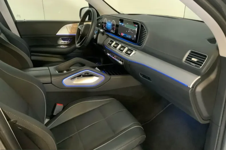 Mercedes-Benz GLE 400 (Clasa GLE) din 2025 cu 21.588 km - oferta MER245207 - foto 15