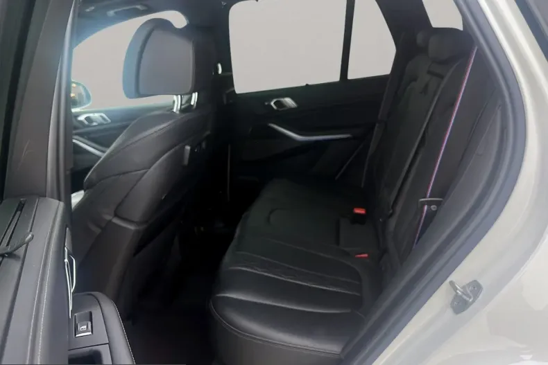 BMW X5 (Seria X) din 2023 cu 30.650 km - oferta BMW245217 - foto 13