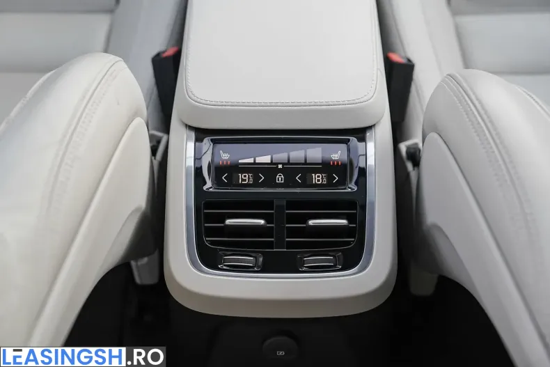 Volvo XC90 din 2023 cu 117.000 km - oferta VOL245231 - foto 16