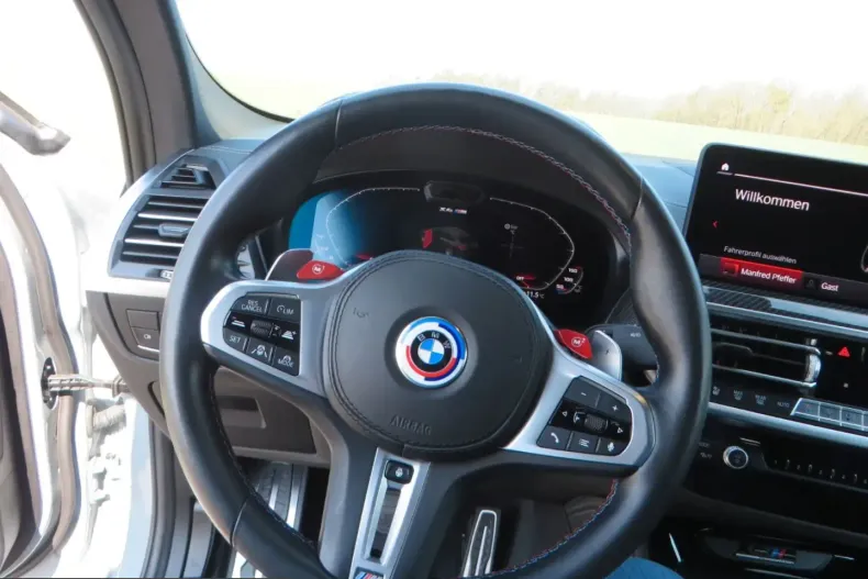 BMW X4 (Seria X) din 2023 cu 52.500 km - oferta BMW245239 - foto 17