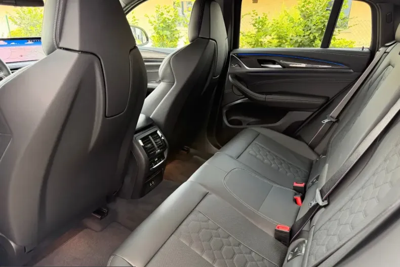 BMW X4 (Seria X) din 2024 cu 34.951 km - oferta BMW245240 - foto 24