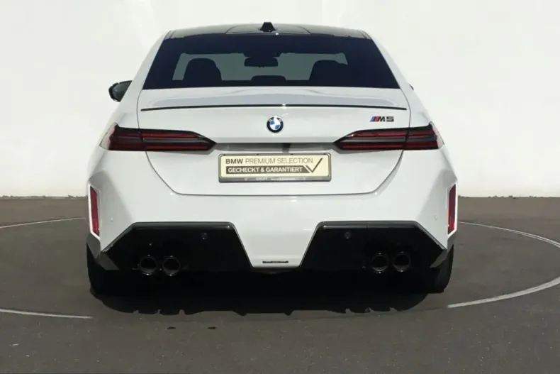 BMW M5 (Seria 5) din 2025 cu 23.335 km - oferta BMW245246 - foto 8