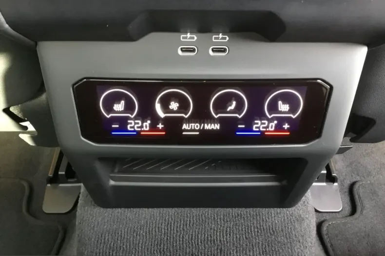BMW M5 (Seria 5) din 2025 cu 23.335 km - oferta BMW245246 - foto 14