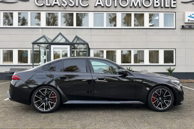 BMW M5 (Seria 5) din 2025 cu 4.156 km - oferta BMW245247 - foto 4