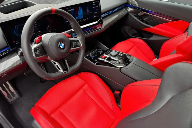 BMW M5 (Seria 5) din 2025 cu 4.156 km - oferta BMW245247 - foto 14