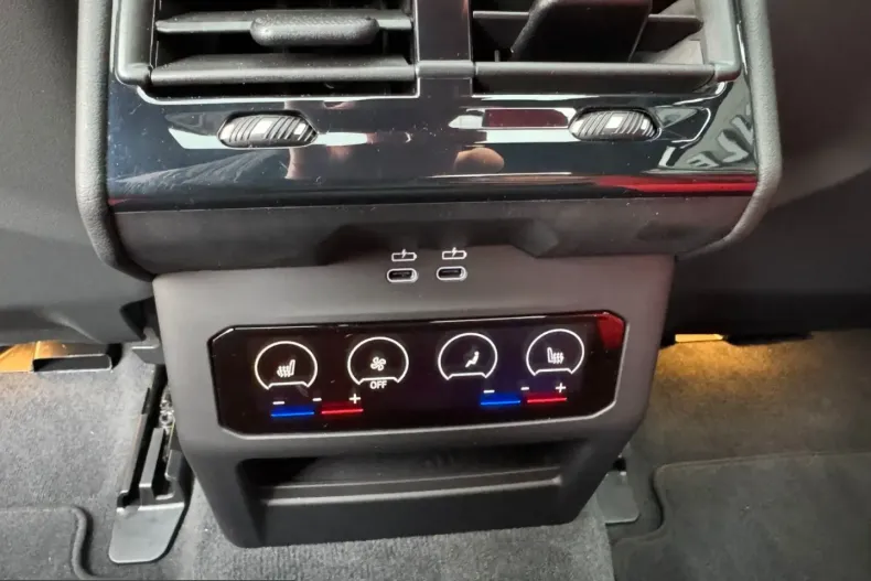 BMW M5 (Seria 5) din 2025 cu 4.156 km - oferta BMW245247 - foto 18