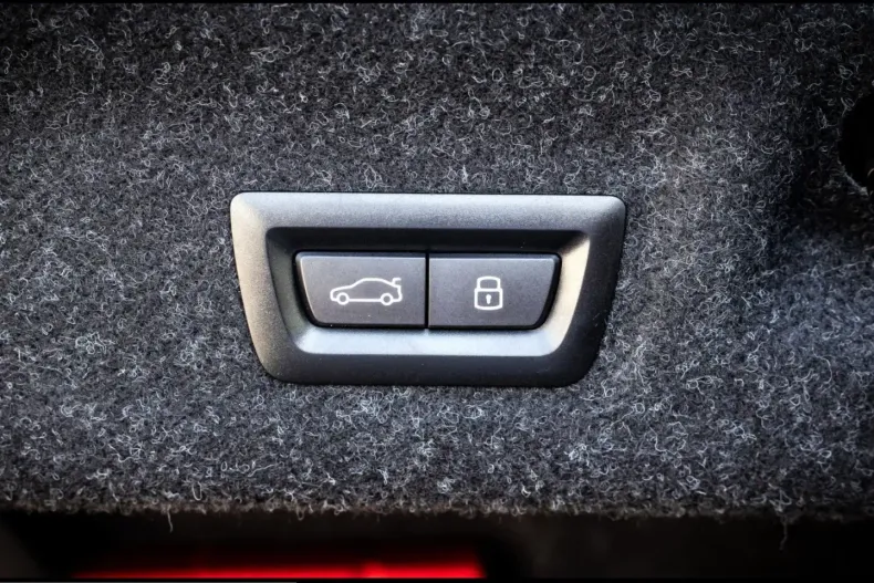 BMW M4 (Seria 4) din 2025 cu 17.390 km - oferta BMW245250 - foto 21