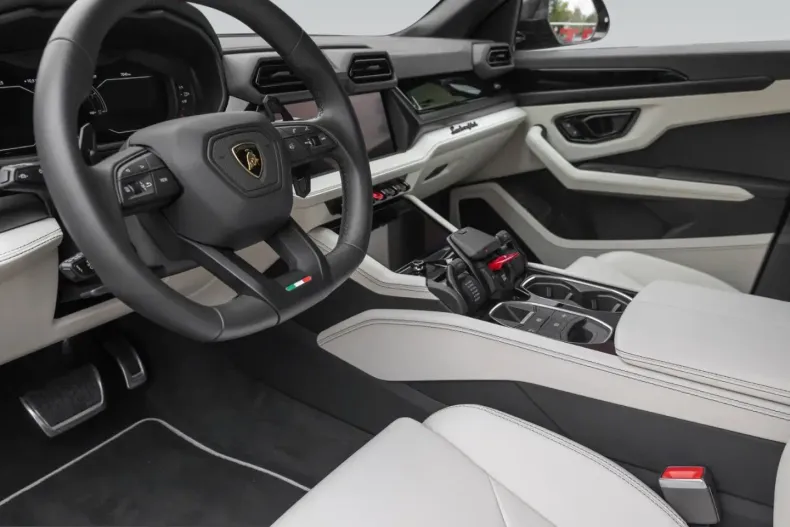 Lamborghini Urus din 2025 cu 12.300 km - oferta LAM245253 - foto 6