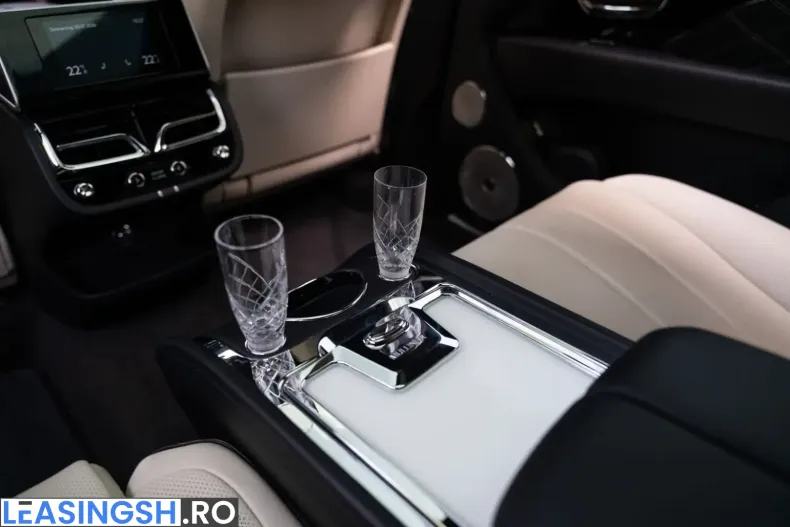 Bentley Bentayga din 2025 cu 9.450 km - oferta BEN245257 - foto 3