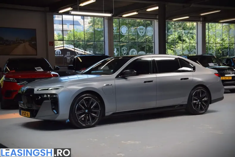 BMW M760 (Seria 7) din 2023 cu 66.412 km - oferta BMW245267 - foto 5