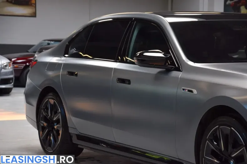 BMW M760 (Seria 7) din 2023 cu 66.412 km - oferta BMW245267 - foto 25