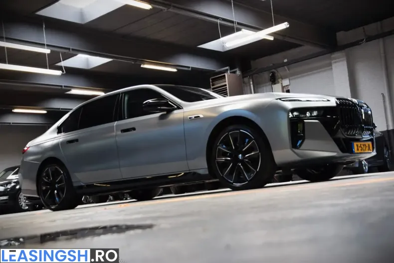 BMW M760 (Seria 7) din 2023 cu 66.412 km - oferta BMW245267 - foto 26