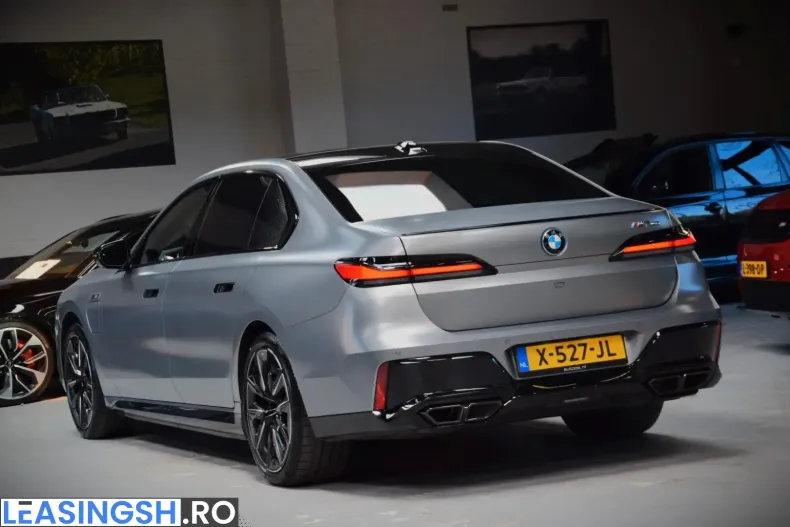 BMW M760 (Seria 7) din 2023 cu 66.412 km - oferta BMW245267 - foto 36