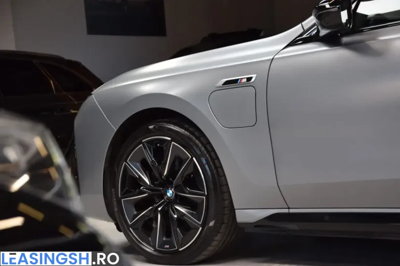 BMW M760 (Seria 7) din 2023 cu 66.412 km - oferta BMW245267 - foto 44
