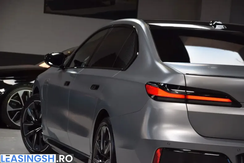 BMW M760 (Seria 7) din 2023 cu 66.412 km - oferta BMW245267 - foto 46