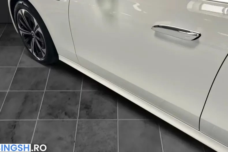 Mercedes-Benz E 300 (Clasa E) din 2025 cu 11.898 km - oferta MER245268 - foto 10