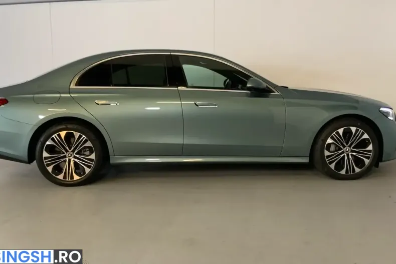 Mercedes-Benz E 300 (Clasa E) din 2023 cu 3.195 km - oferta MER245272 - foto 3