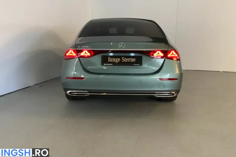 Mercedes-Benz E 300 (Clasa E) din 2023 cu 3.195 km - oferta MER245272 - foto 4