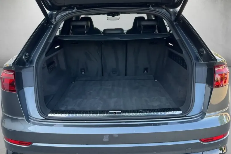 Audi SQ8 din 2025 cu 12.386 km - oferta AUD245275 - foto 5