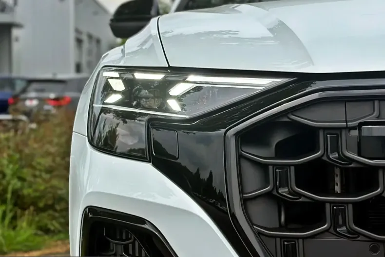 Audi SQ8 din 2025 cu 15.998 km - oferta AUD245276 - foto 3