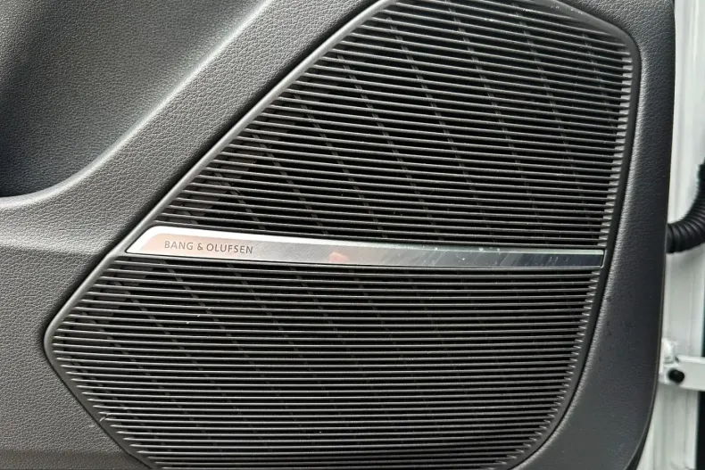 Audi SQ8 din 2025 cu 15.998 km - oferta AUD245276 - foto 11
