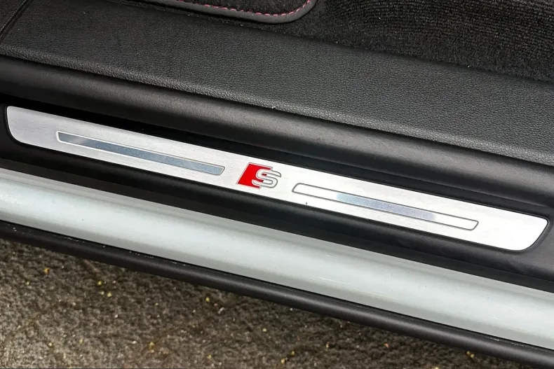 Audi SQ8 din 2025 cu 15.998 km - oferta AUD245276 - foto 12